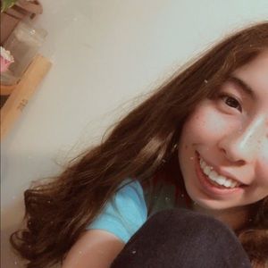 Meet your Posher, Maya